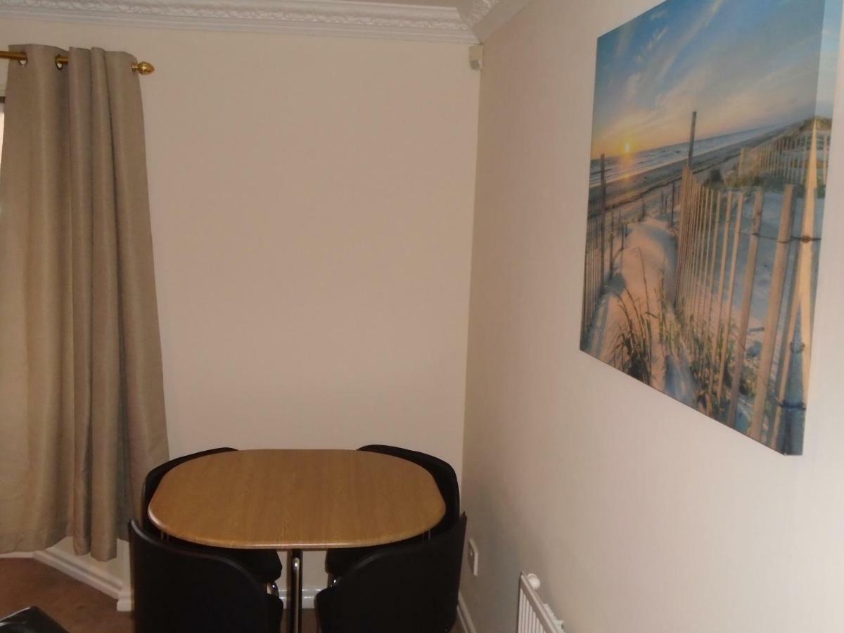 Clydebank Apartment Глазгоу Екстериор снимка