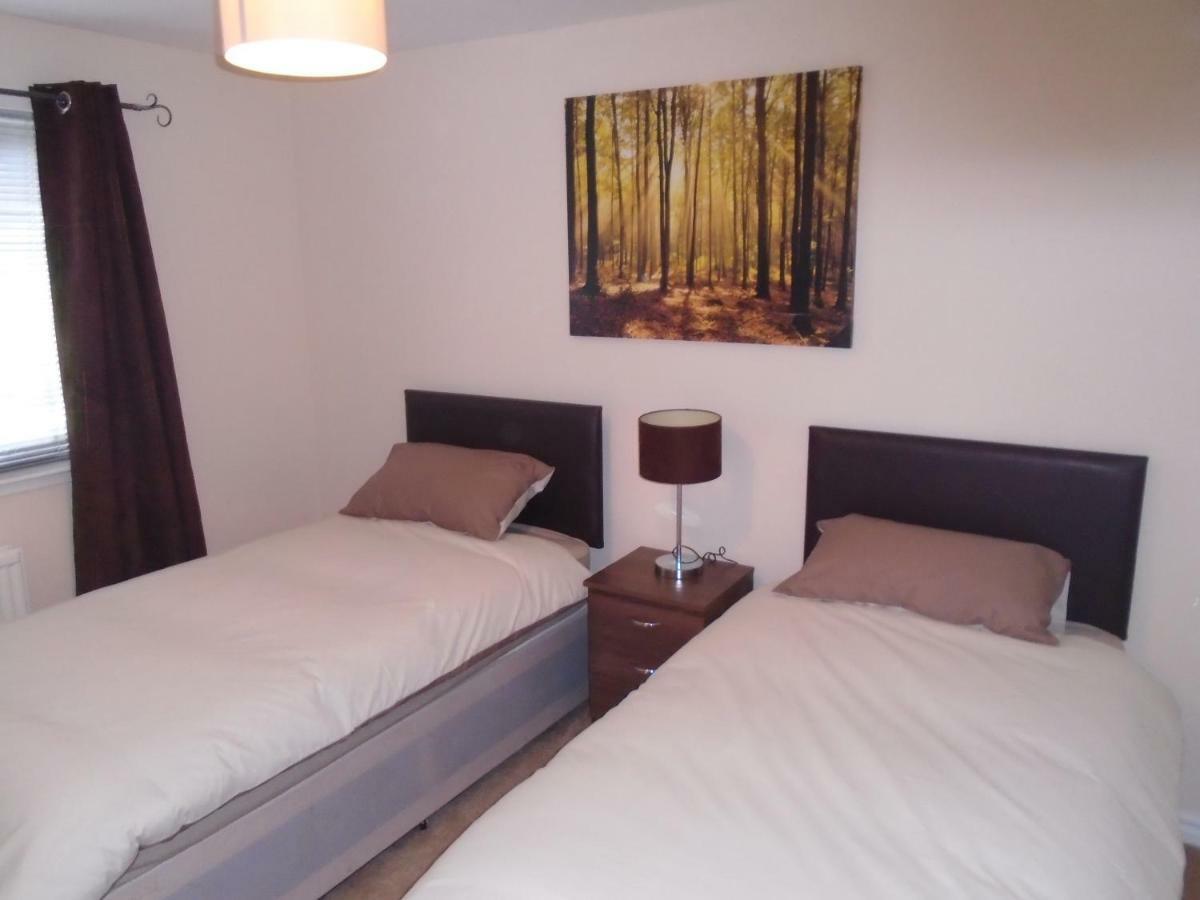 Clydebank Apartment Глазгоу Екстериор снимка